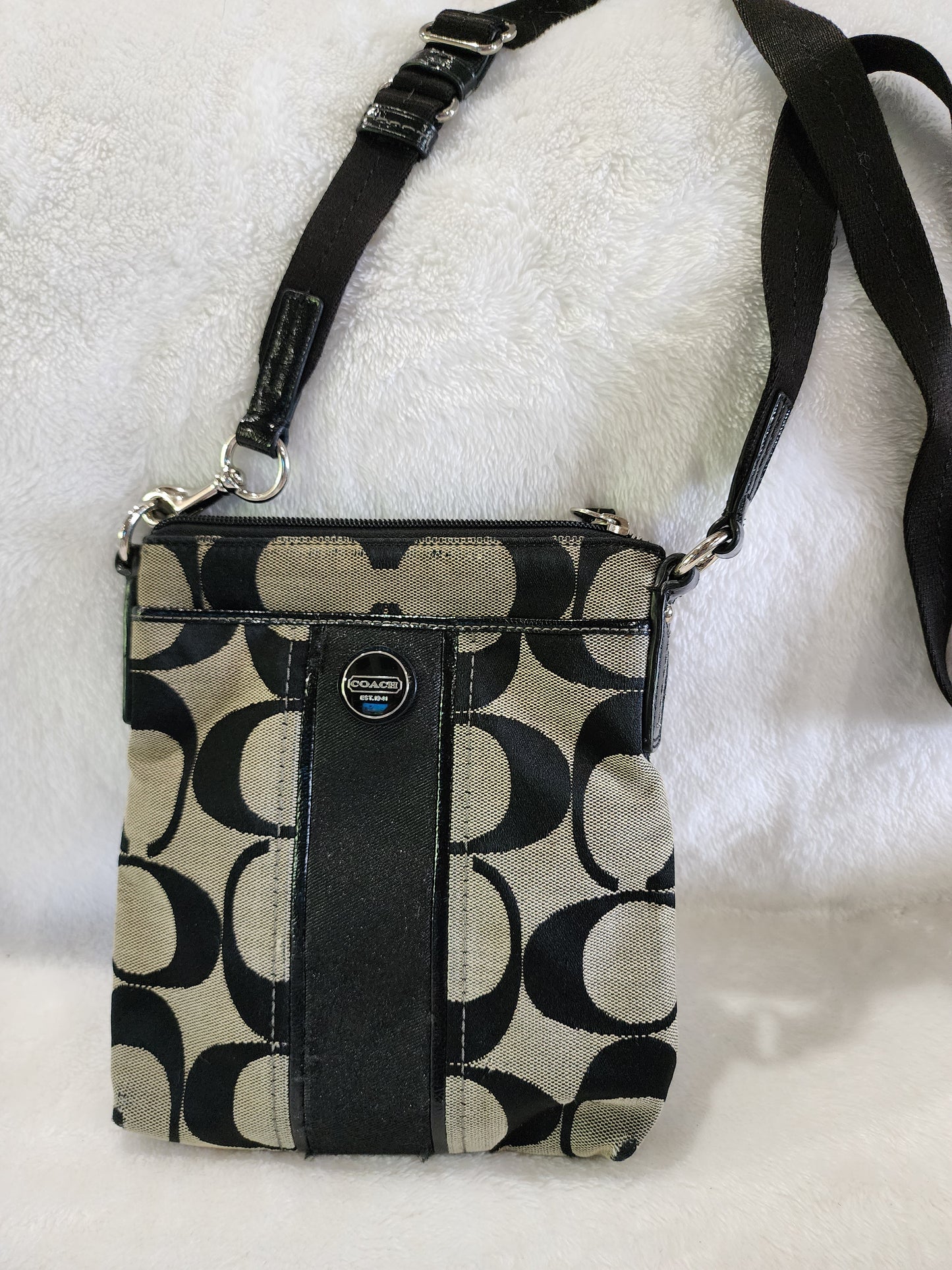 Coach Sutton Signature Swingpack in Gray and Black Canvas