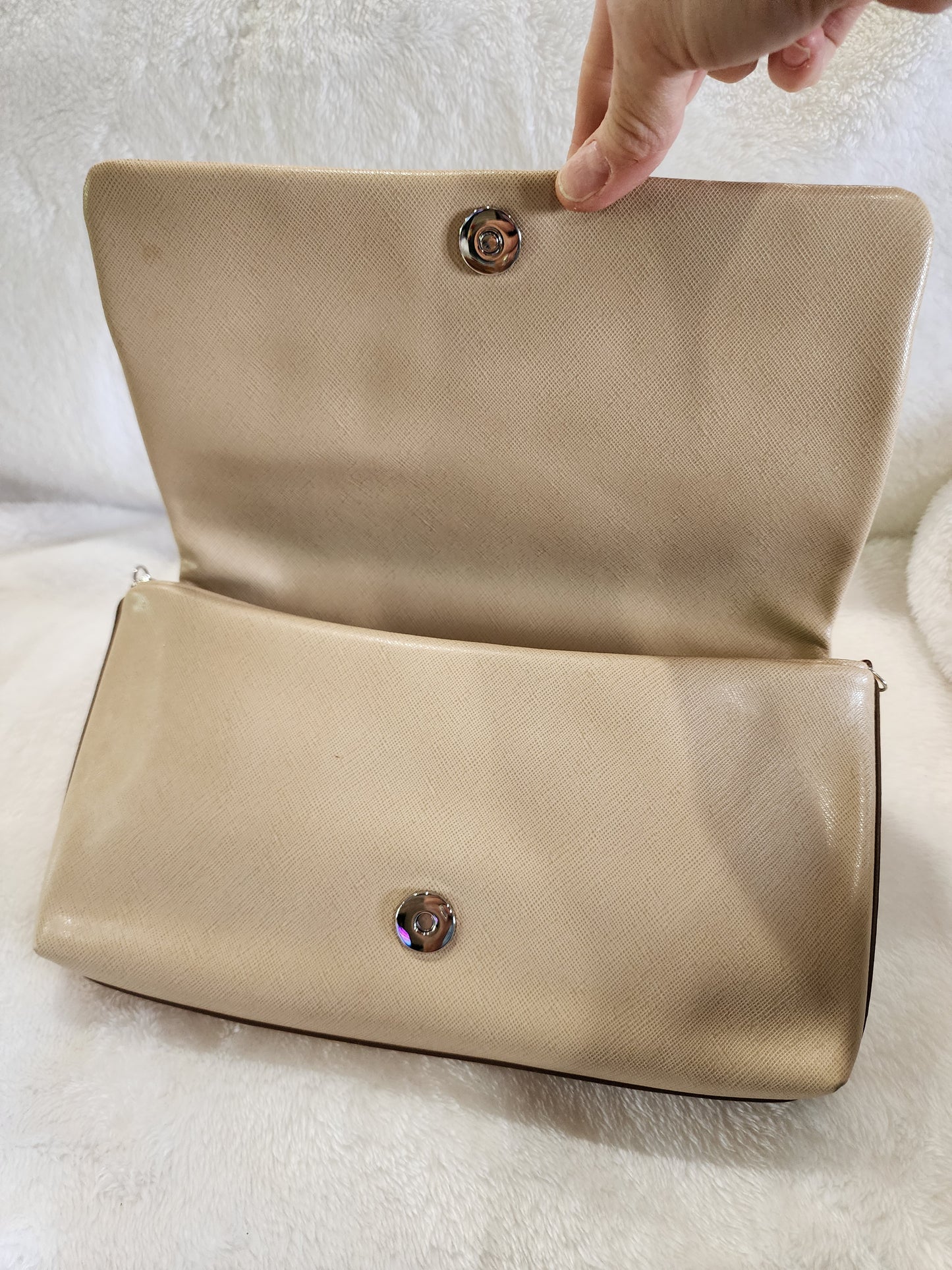 Salvatore Ferragamo Shoulder Flap Bag in Beige Leather