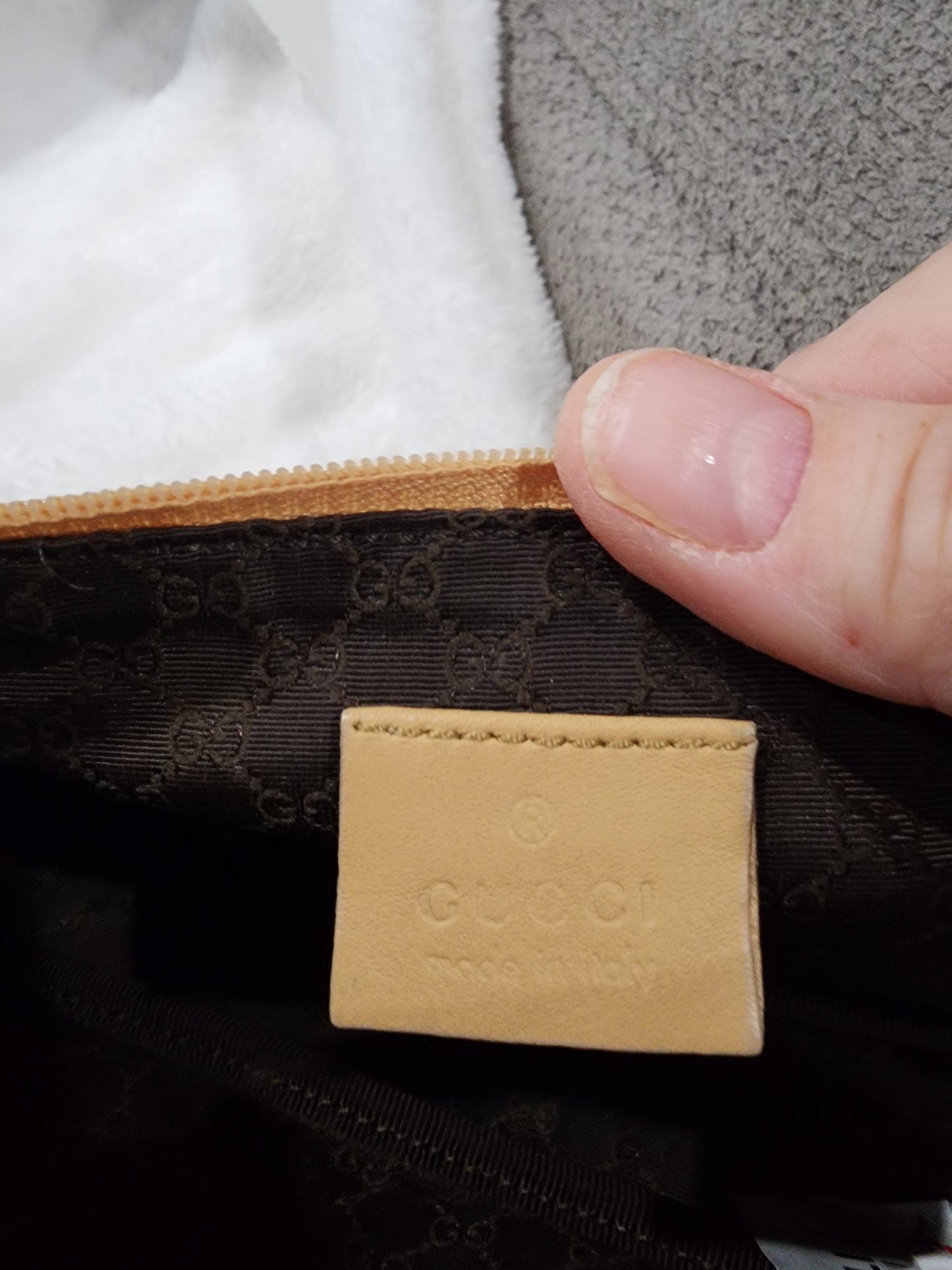 Gucci Canvas/Calfskin Leather Baguette in Cream and Beige