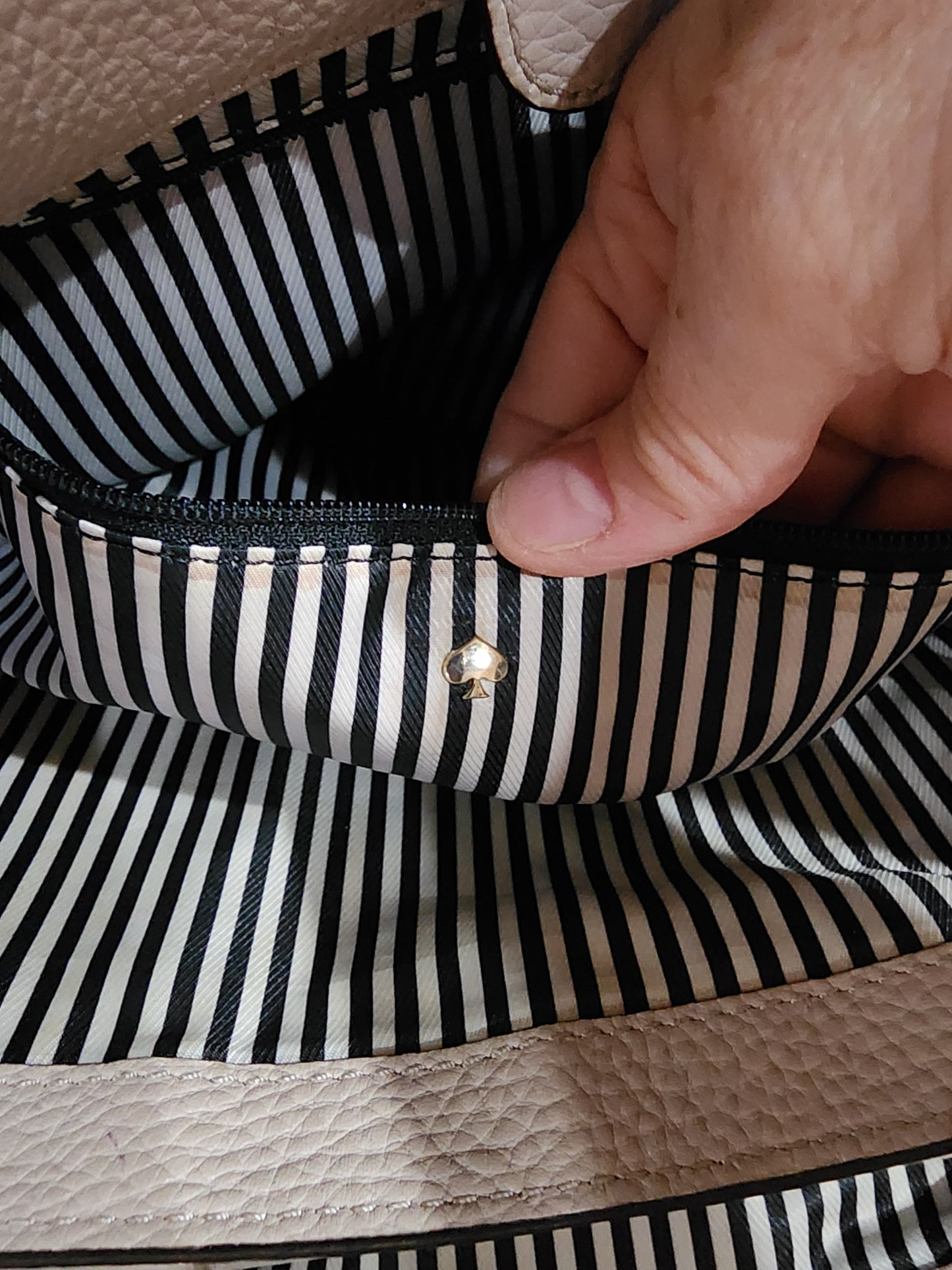 Kate Spade Cobble Hill Tote Bag in Porcelain