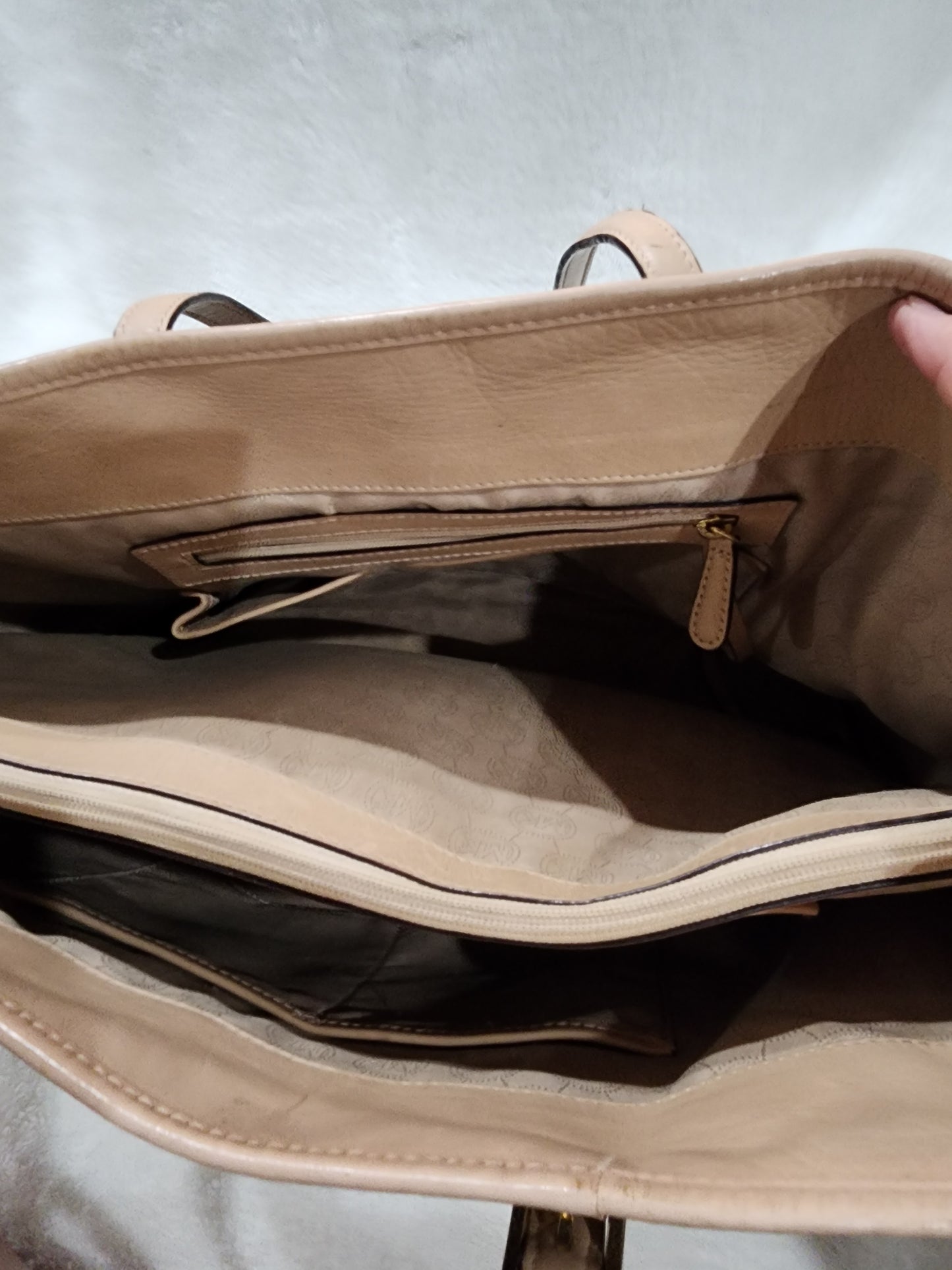 Michael Kors Jet Set Travel MD Multifunction Tote Shopper