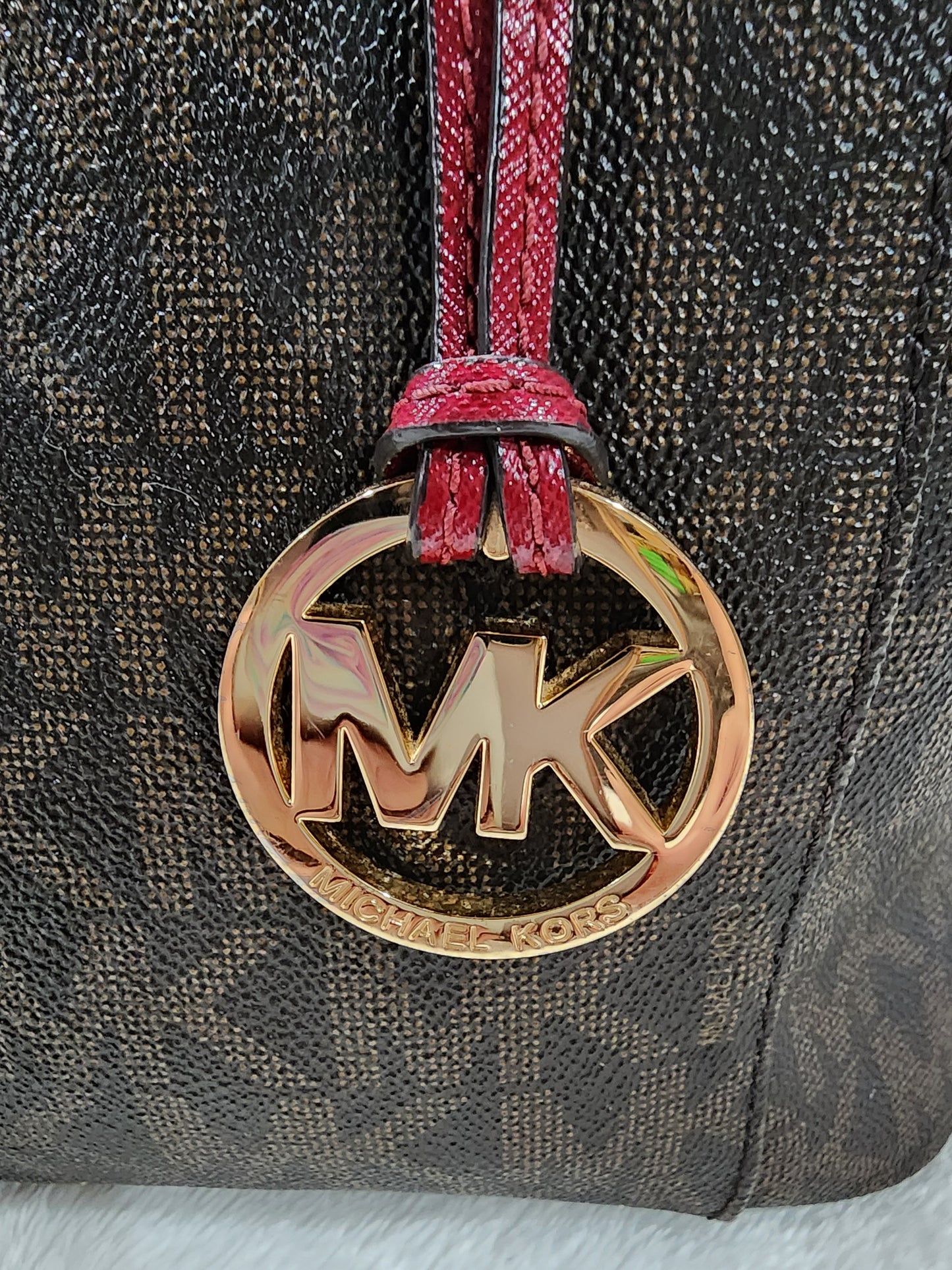 Michael Kors | Jet Set Signature Brown/Cherry Logo Tote