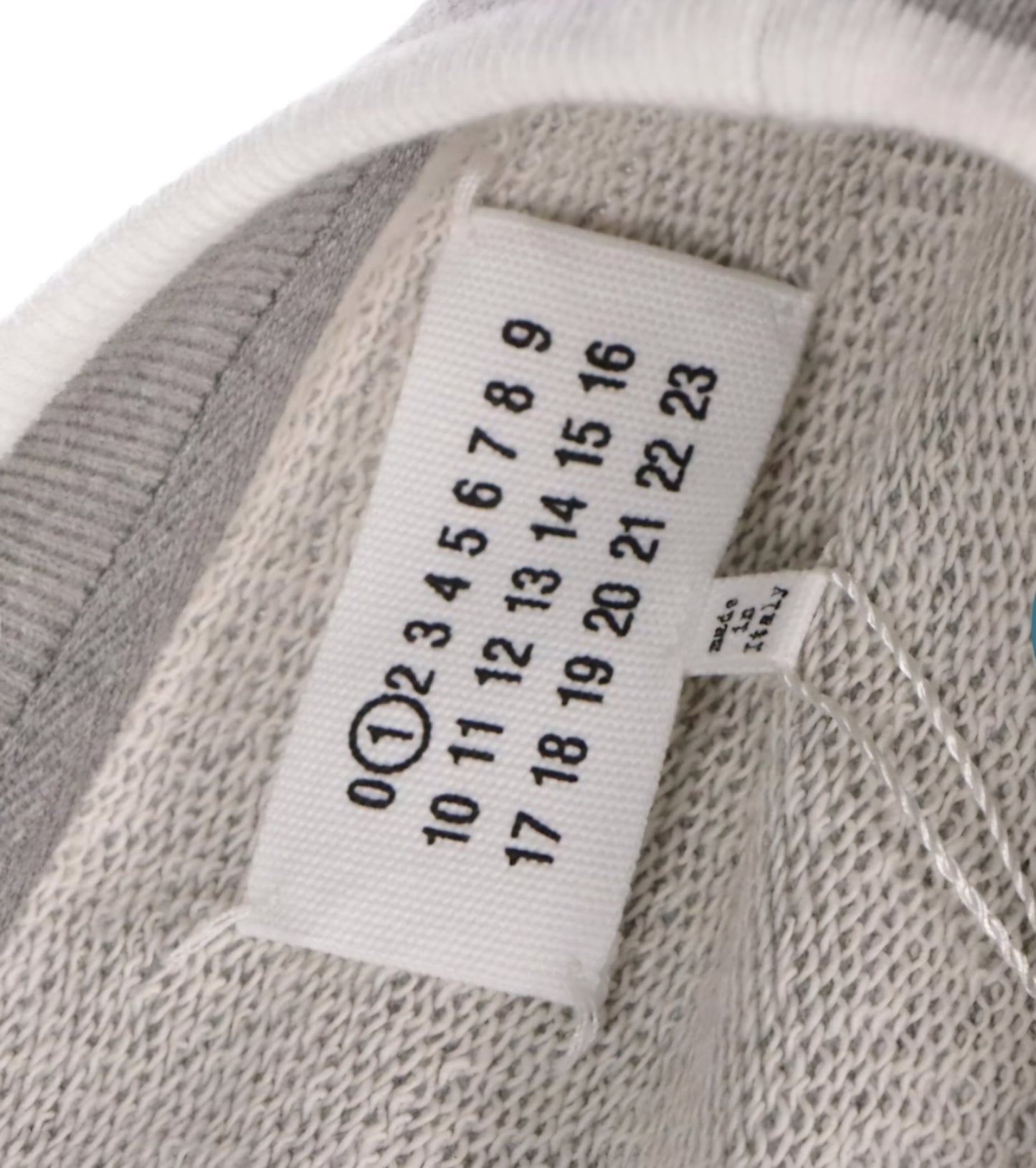 MAISON MARGIELA Silver Sleeve Cotton Sweatshirt In Grey