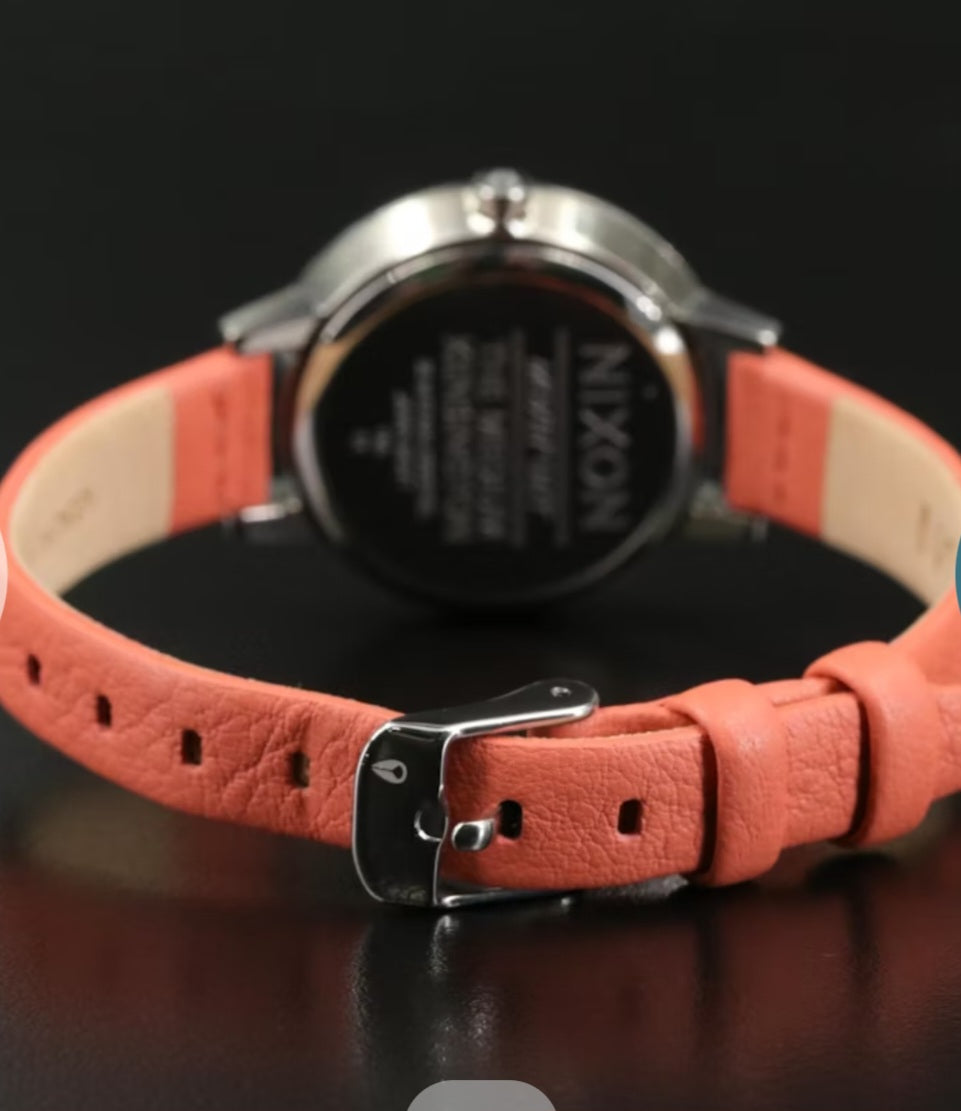Nixon Medium Kensington 32 mm Stainless Steel Quartz Wristwatch NEW IN BOX