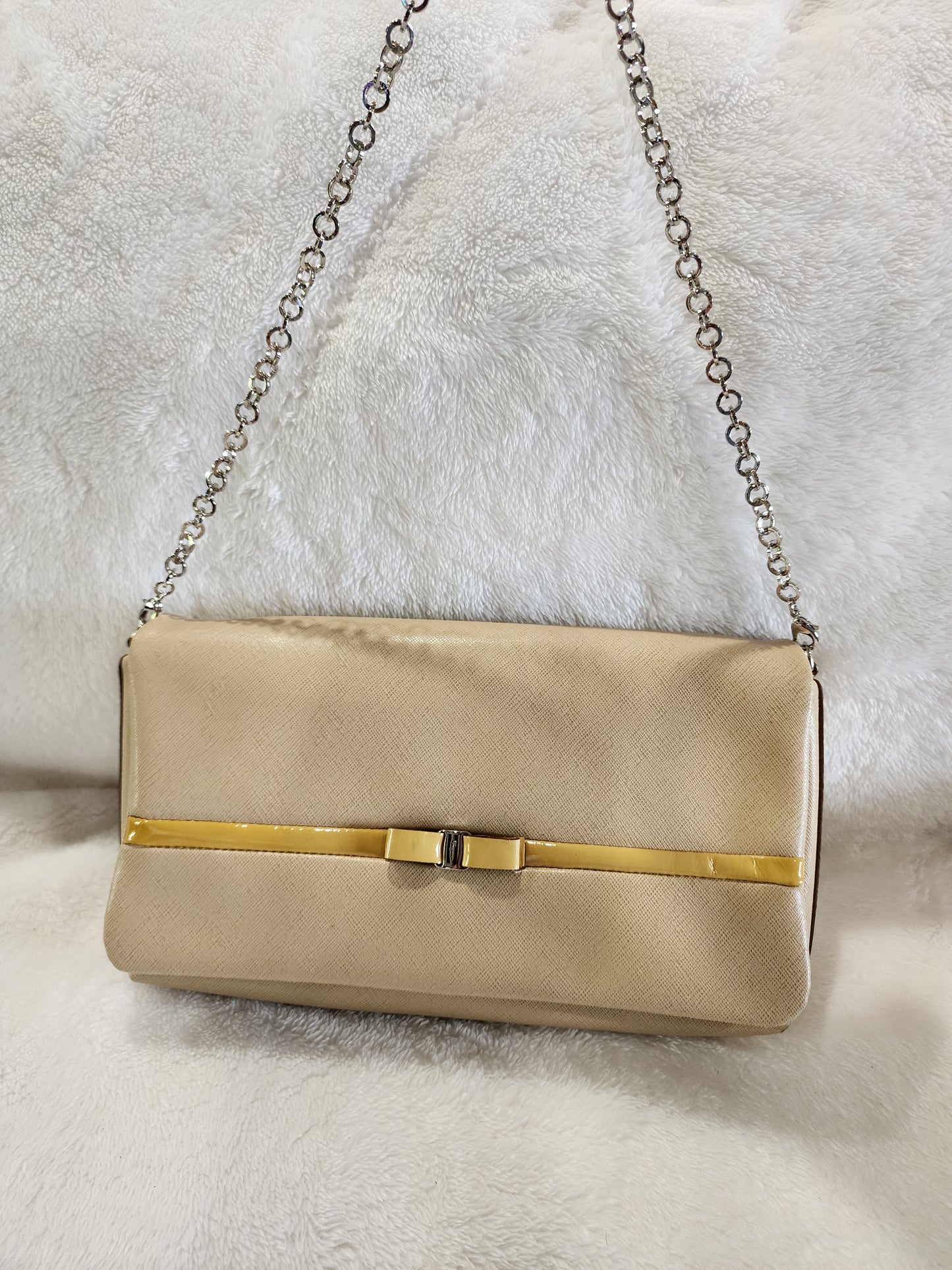 Salvatore Ferragamo Shoulder Flap Bag in Beige Leather
